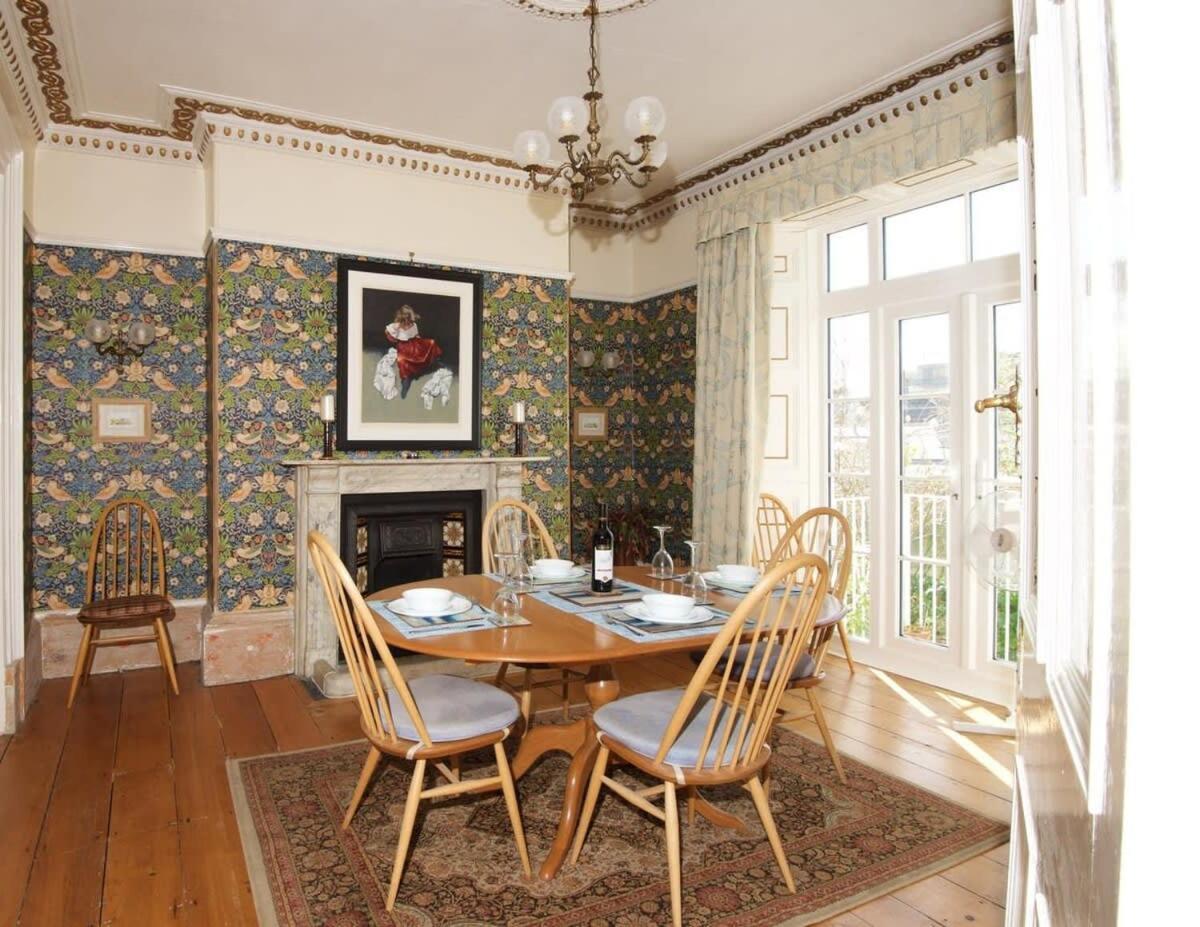 Spacious Town House With Swimming Pool Plymouth Esterno foto